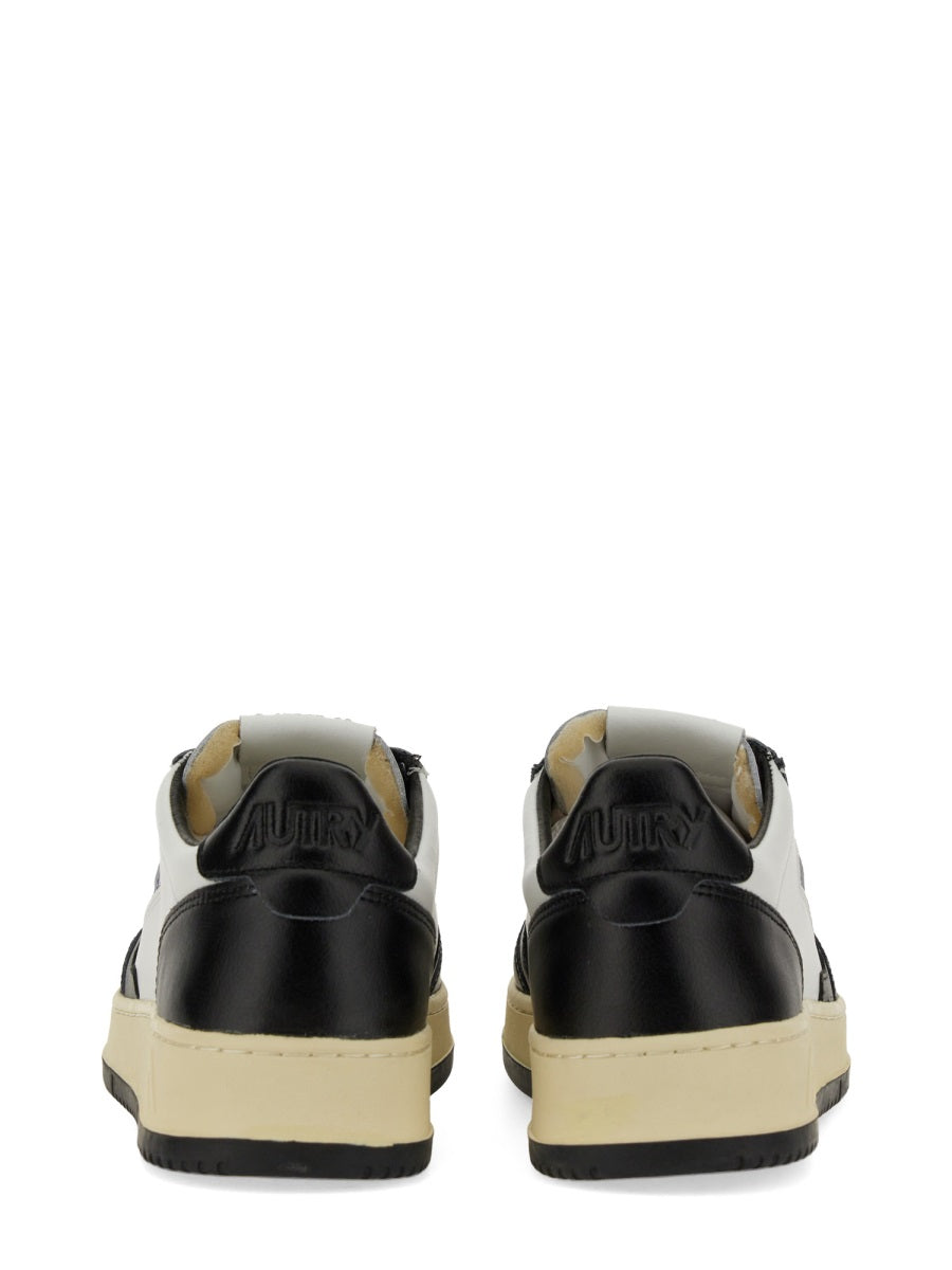 Autry Sneaker "Medalist Low"