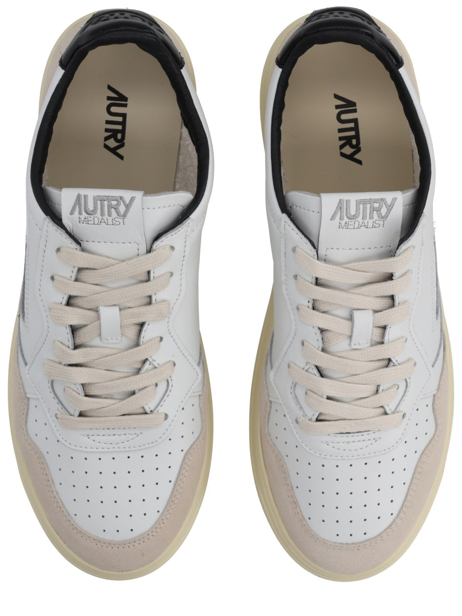 Autry Sneaker "Medalist Low"