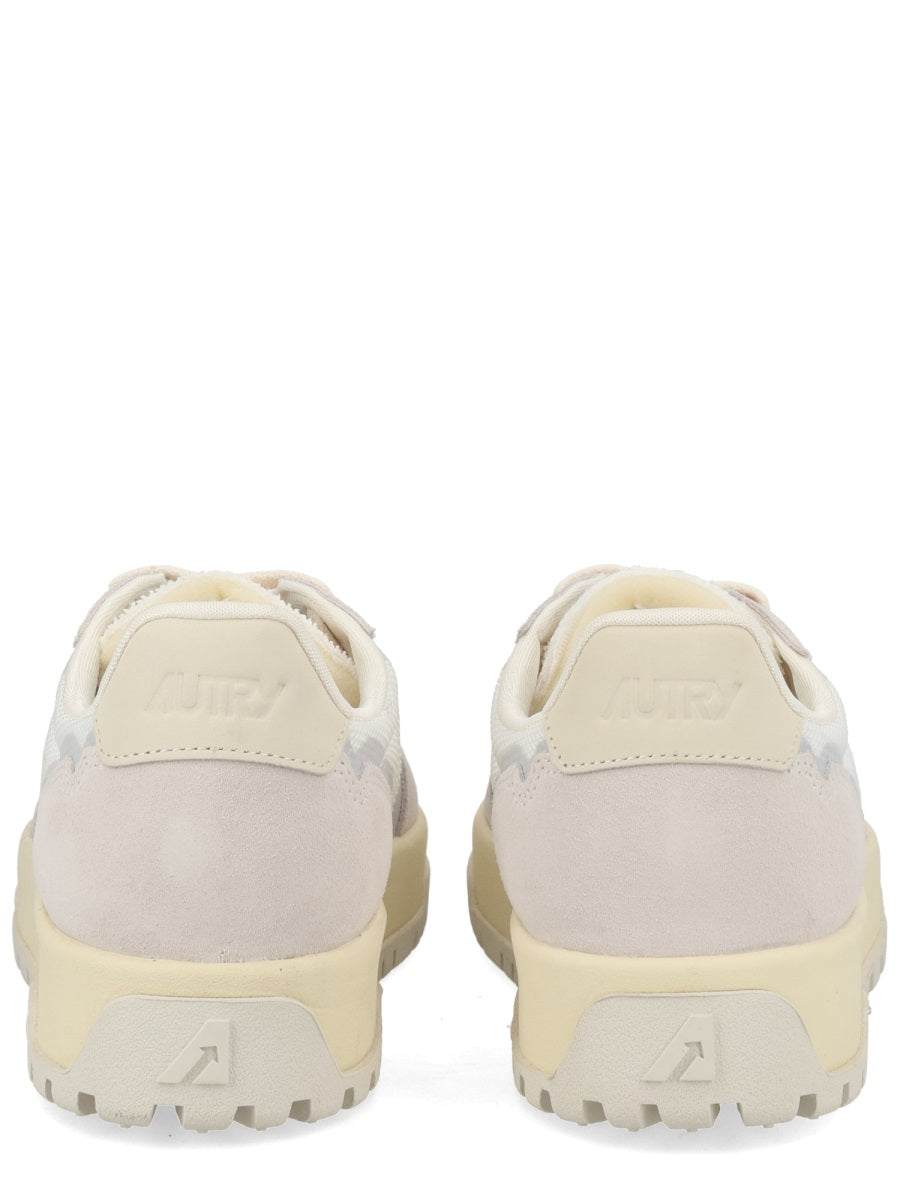 Autry Sneaker "Wildpace Low"
