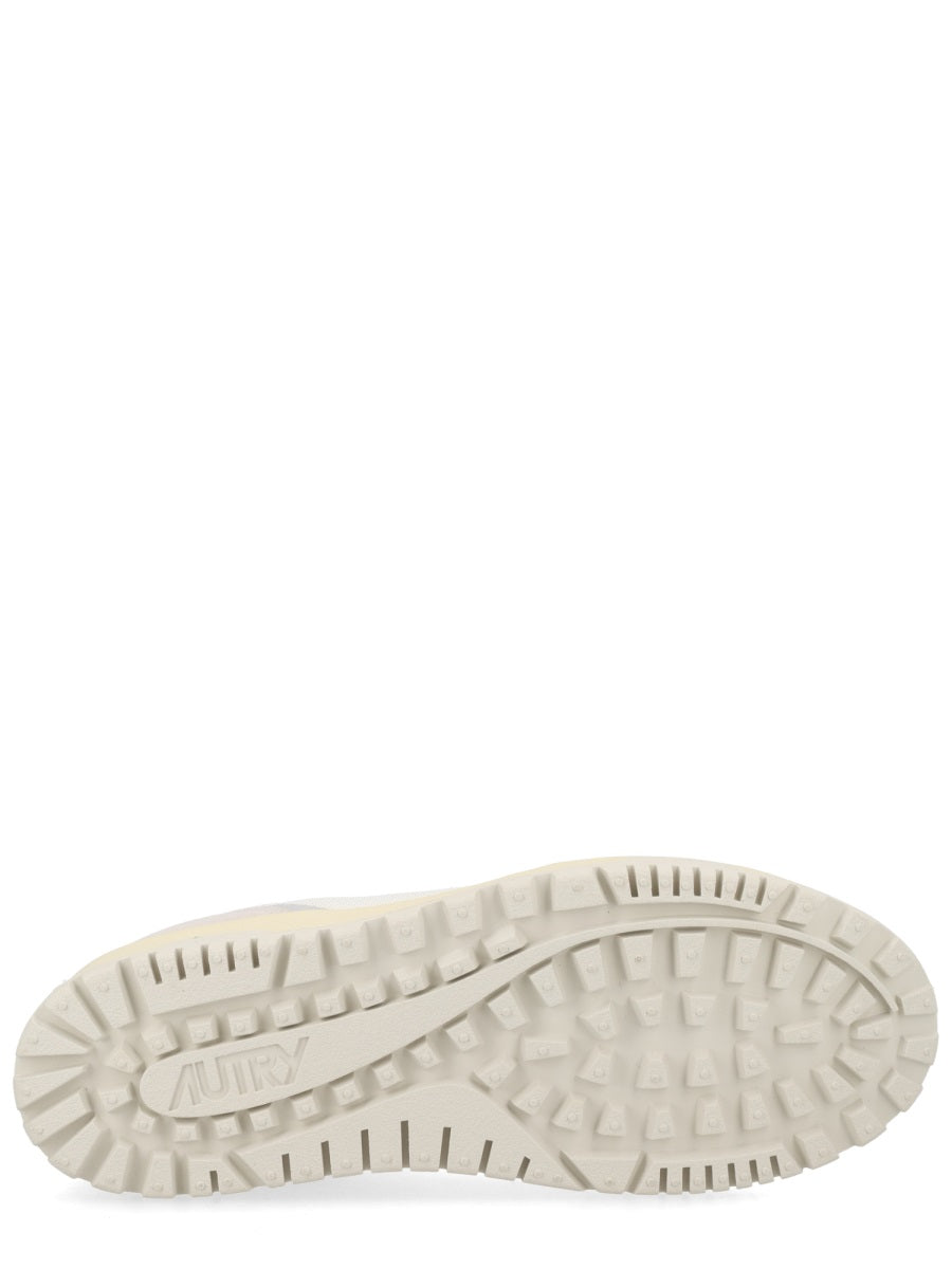 Autry Sneaker "Wildpace Low"