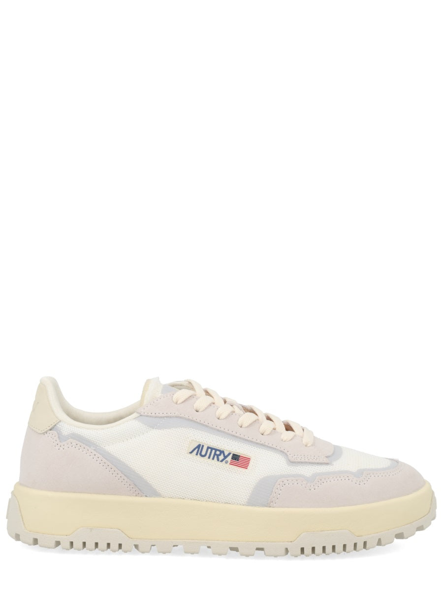 Autry Sneaker "Wildpace Low"
