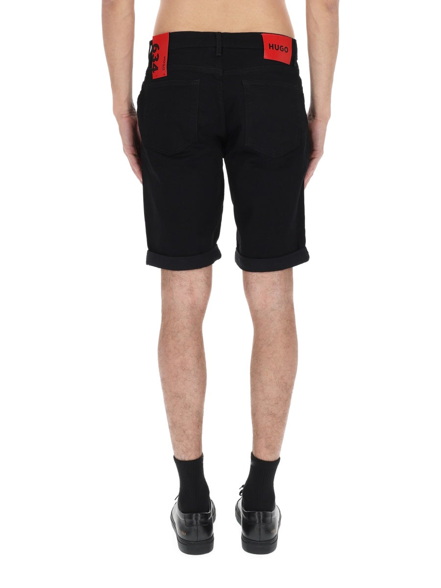 Hugo Shorts Con Patch Logo