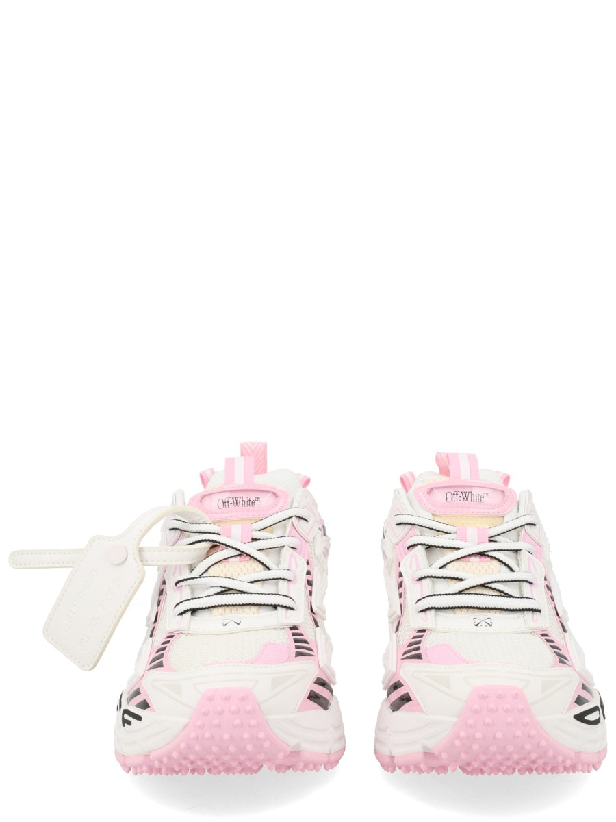 Off White Snekaer "Be Right Back"