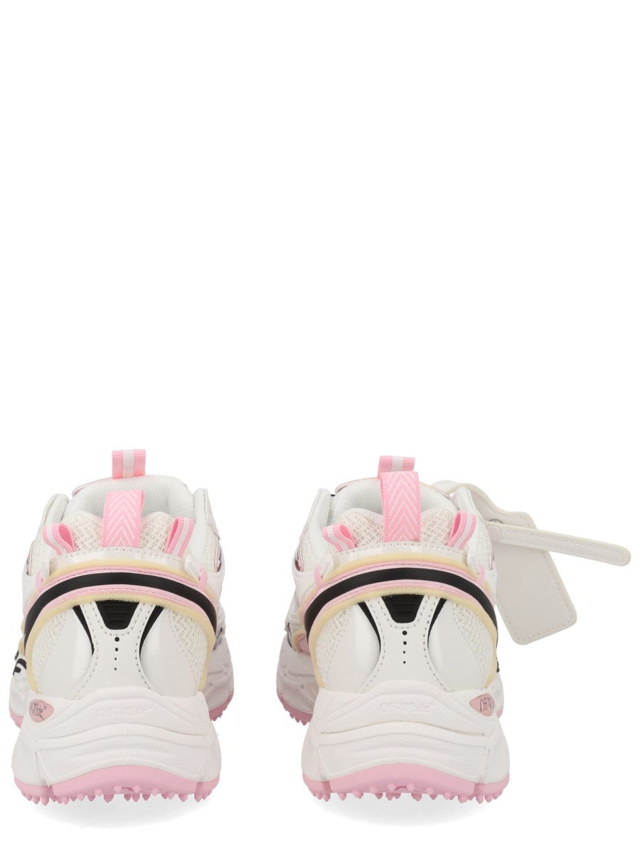 Off White Snekaer "Be Right Back"