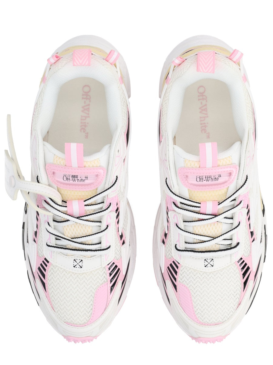 Off White Snekaer "Be Right Back"