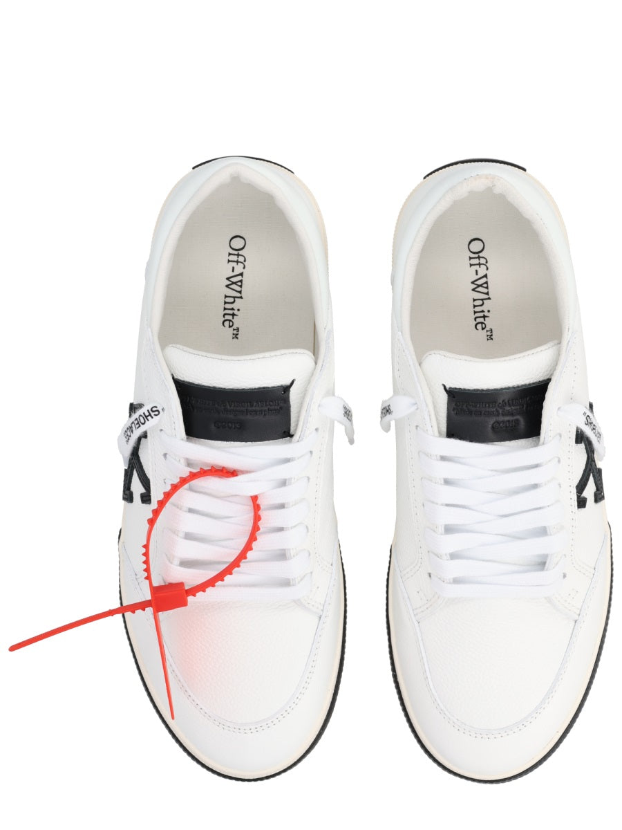 Off White Sneaker "Vulc Low"