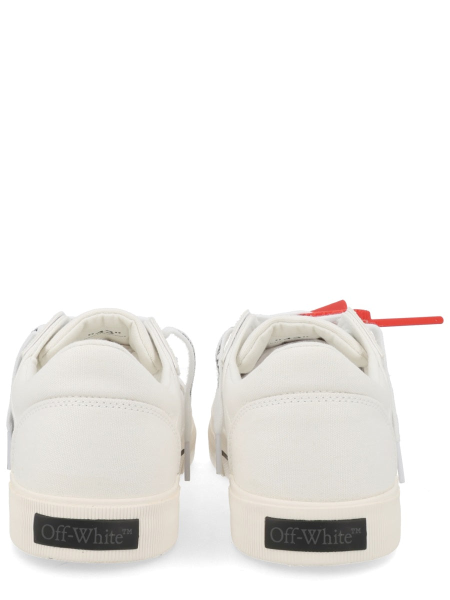 Off White Sneaker "Vulc Low"