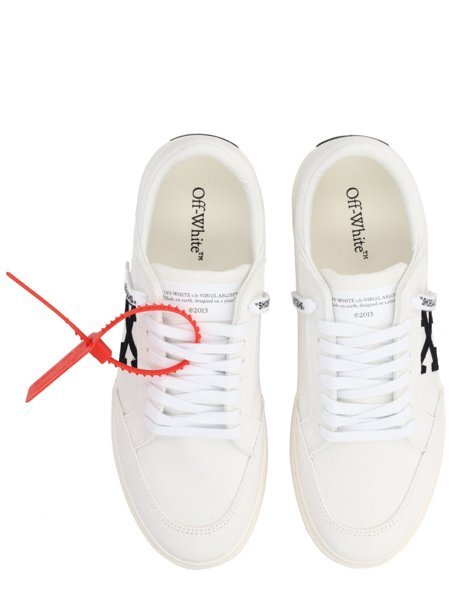 Off White Sneaker "Vulc Low"
