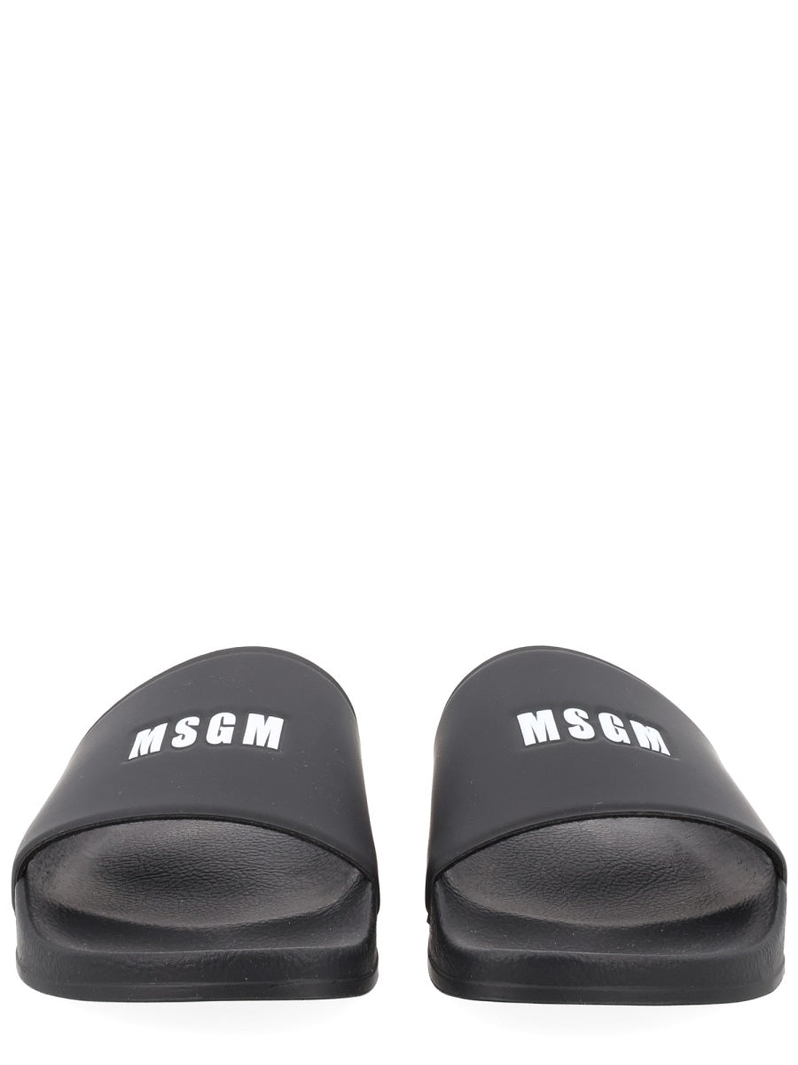 Msgm Slide Con Logo
