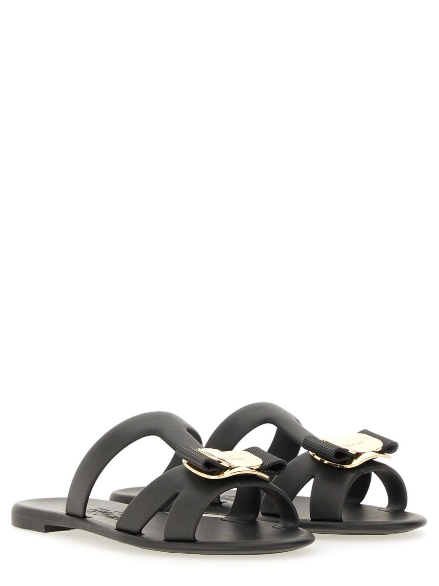 Ferragamo Sandalo Slide "New Vara"