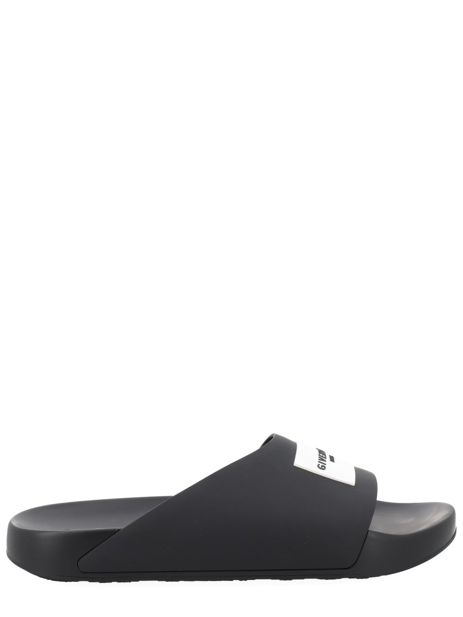 Givenchy Mule Piatta "Label Slide"