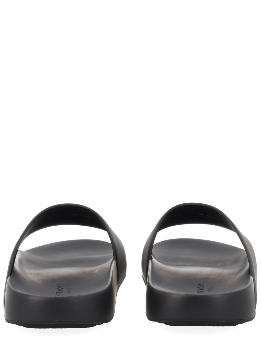 Givenchy Mule Piatta "Label Slide"
