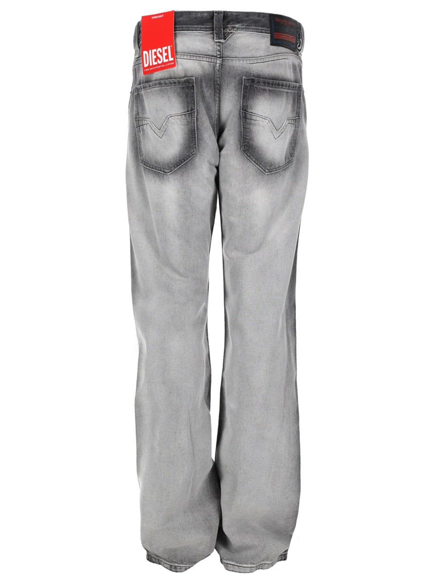 Diesel Jeans "1985 Larkee Fsi1"
