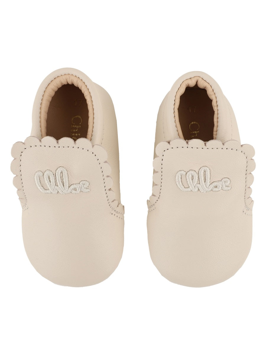 Chloé Scarpe In Pelle Con Logo Ricamato
