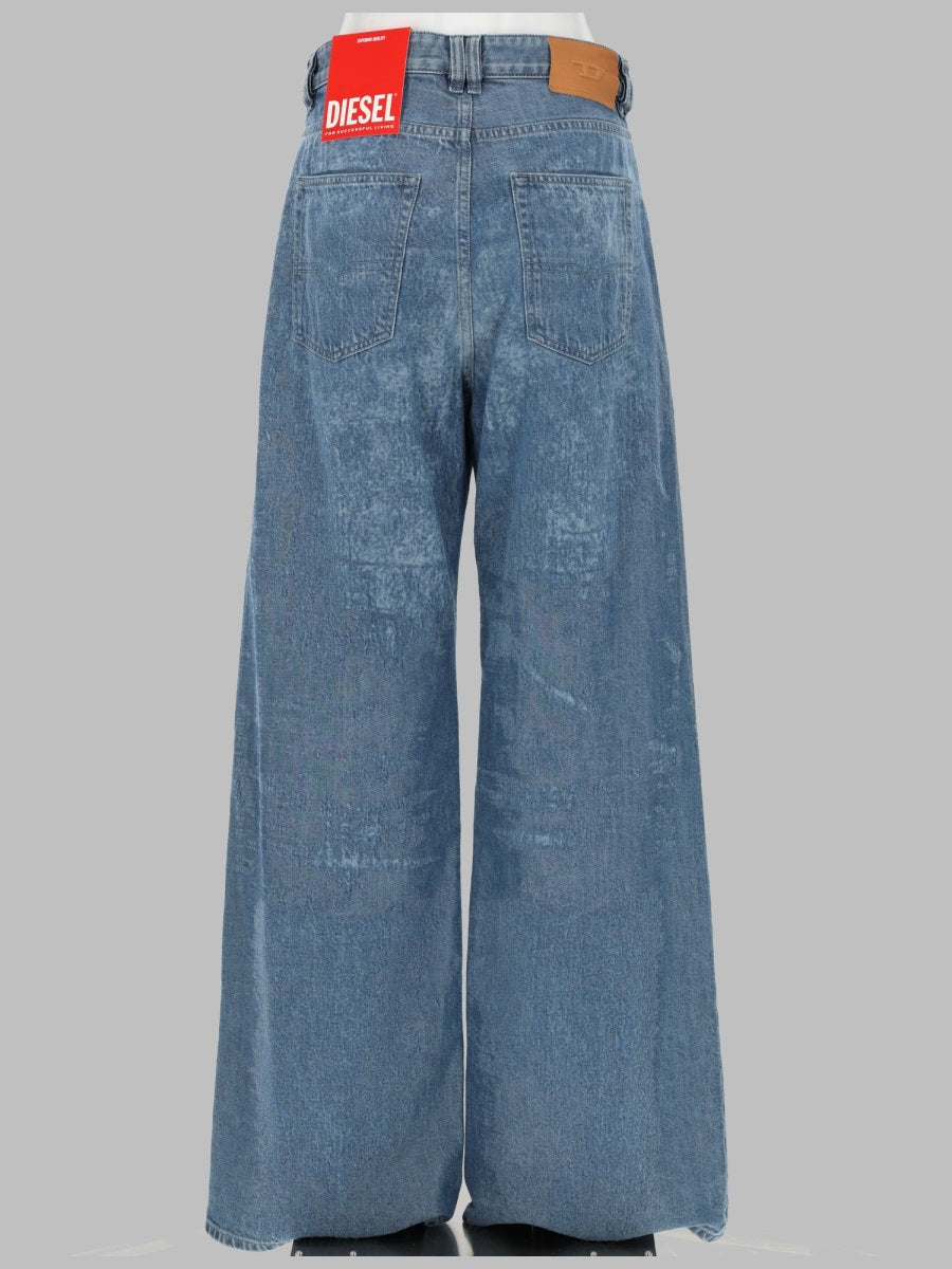 Diesel Jeans "1996 D Sire" Relaxed