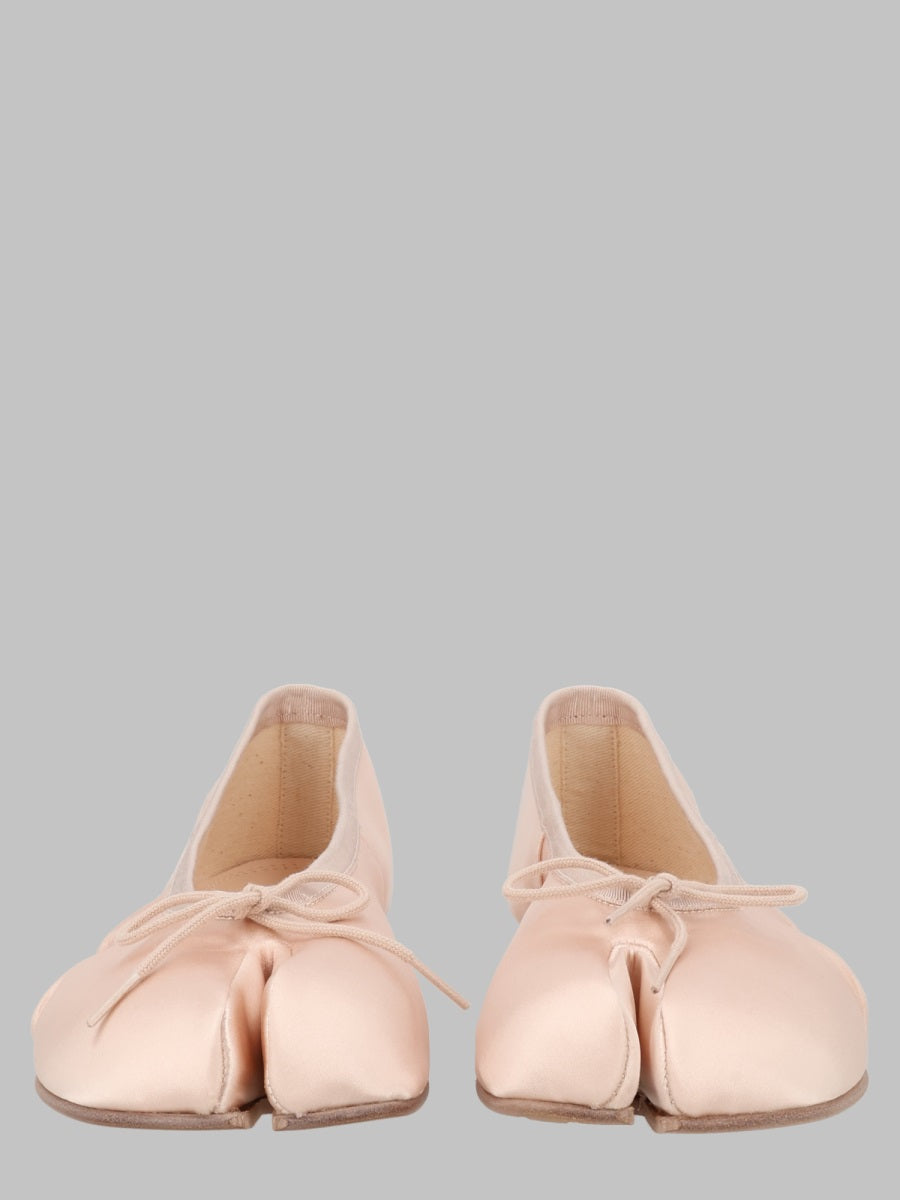 Maison Margiela Ballerina Tabi In Raso