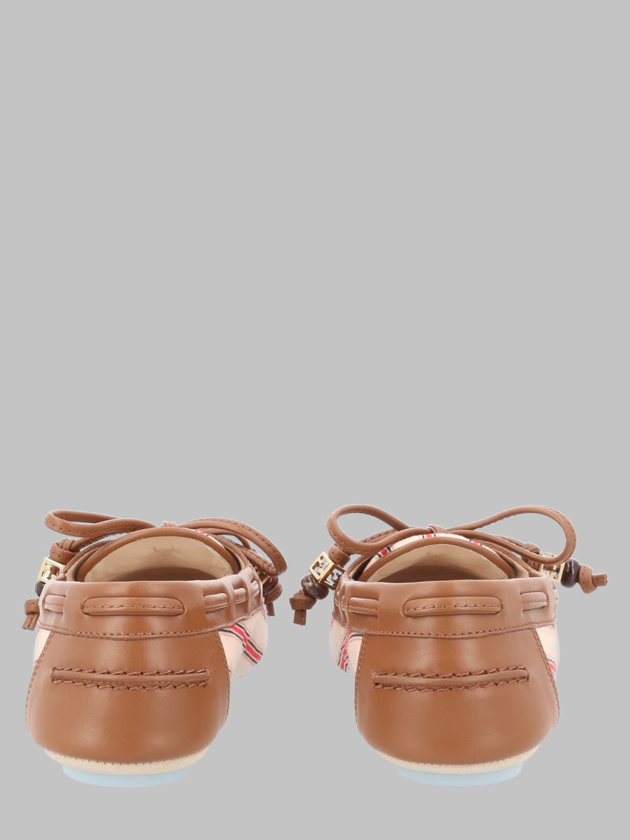 Fendi Mocassino In Canvas Ff E Pelle