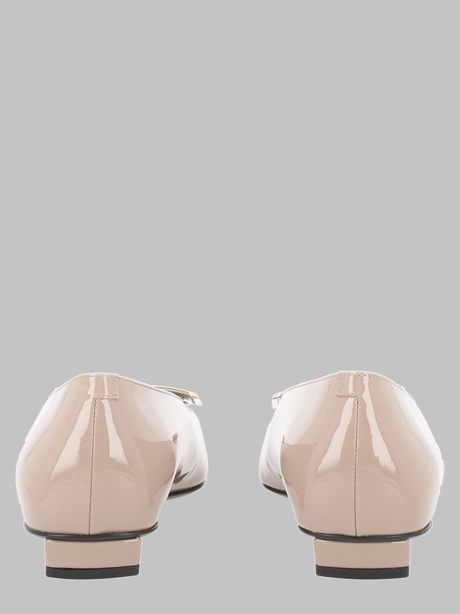 Roger Vivier Ballerina "Belle Vivier" In Vernice