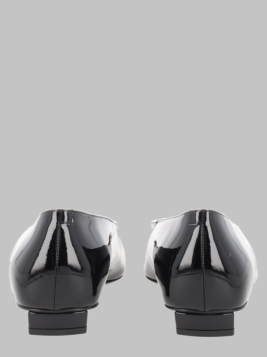 Roger Vivier Ballerina "Belle Vivier" In Vernice