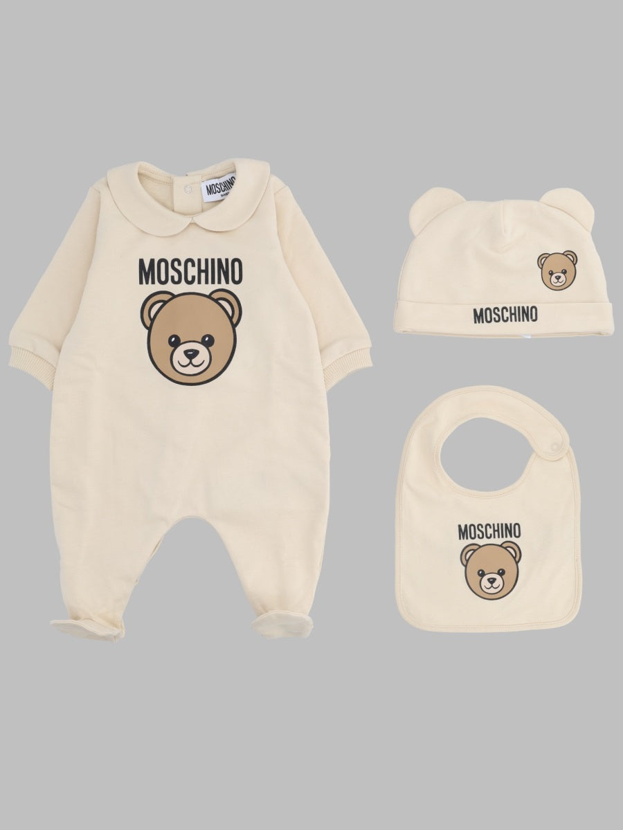 Moschino Babygrow Bib+Hat
Giftset (C.O)