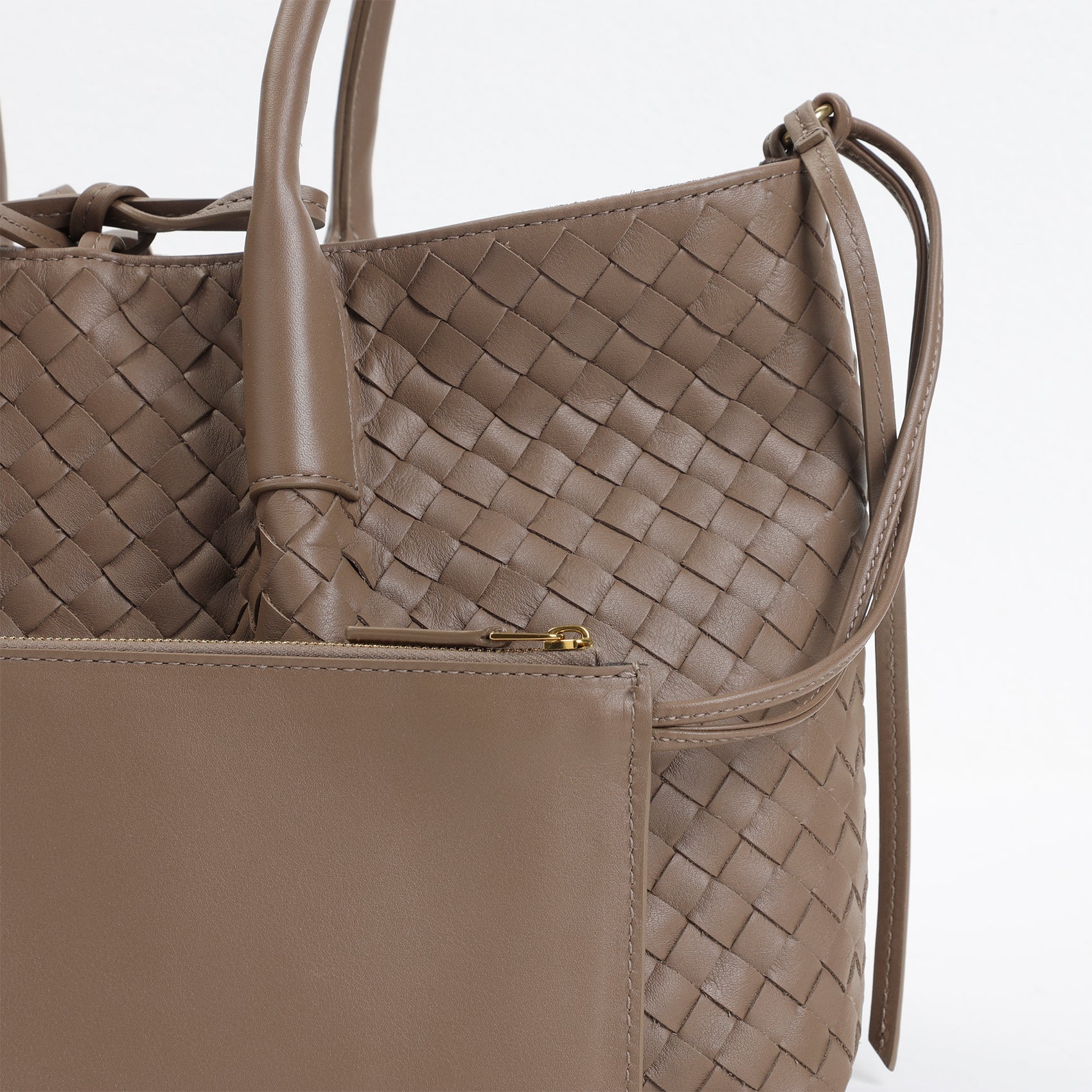 Bottega Veneta Pinacoteca Medium Handbag