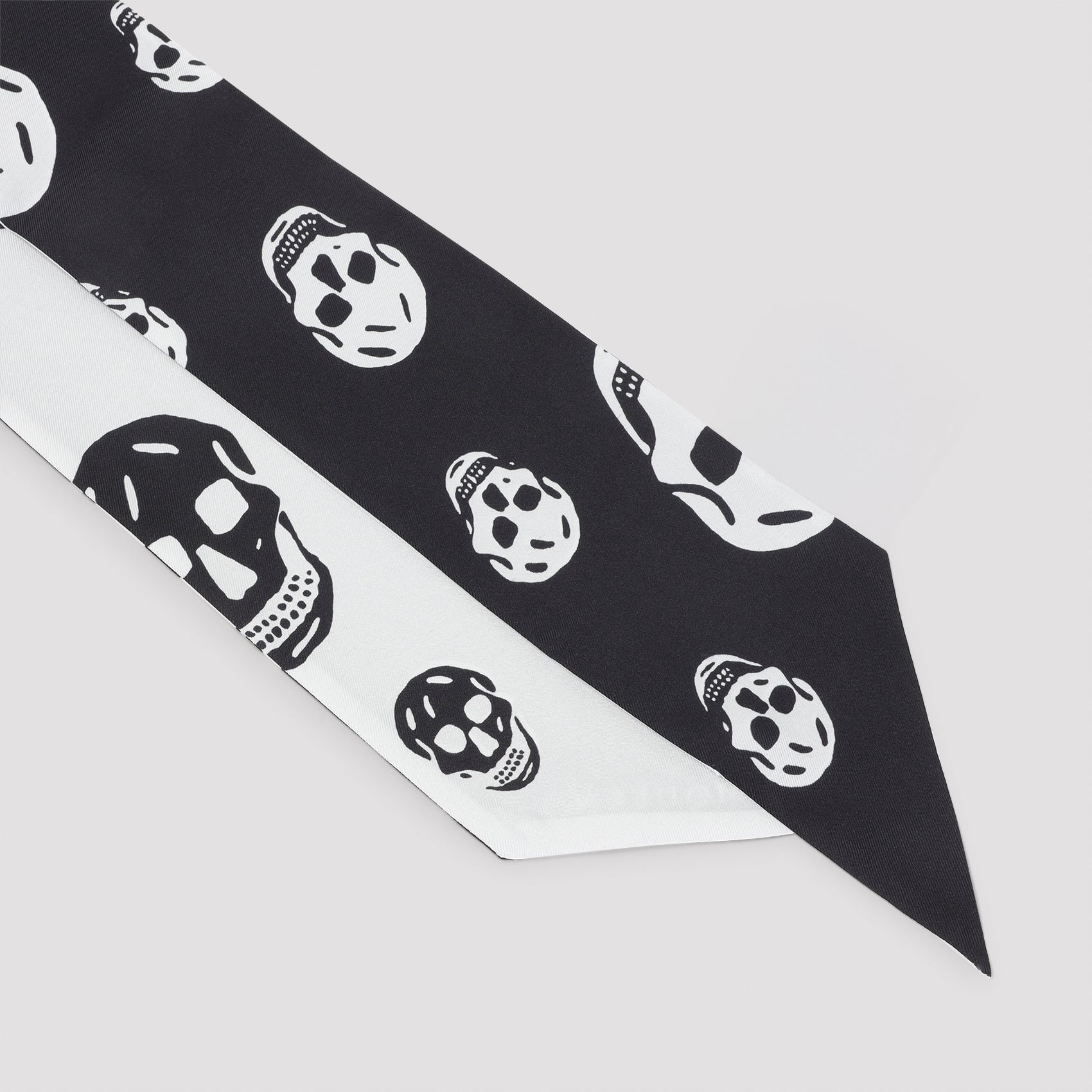 Alexander Mc Queen Skull Ribbon Scarf