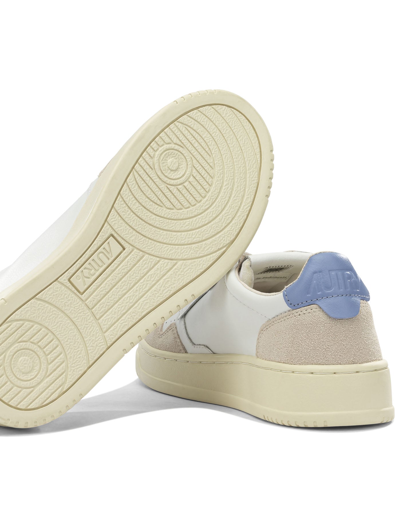 Autry "Medalist Low" Low Top Sneakers